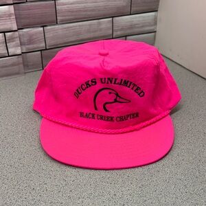 New Vintage Ducks Unlimited Hat Never worn  has a small paint drop on it